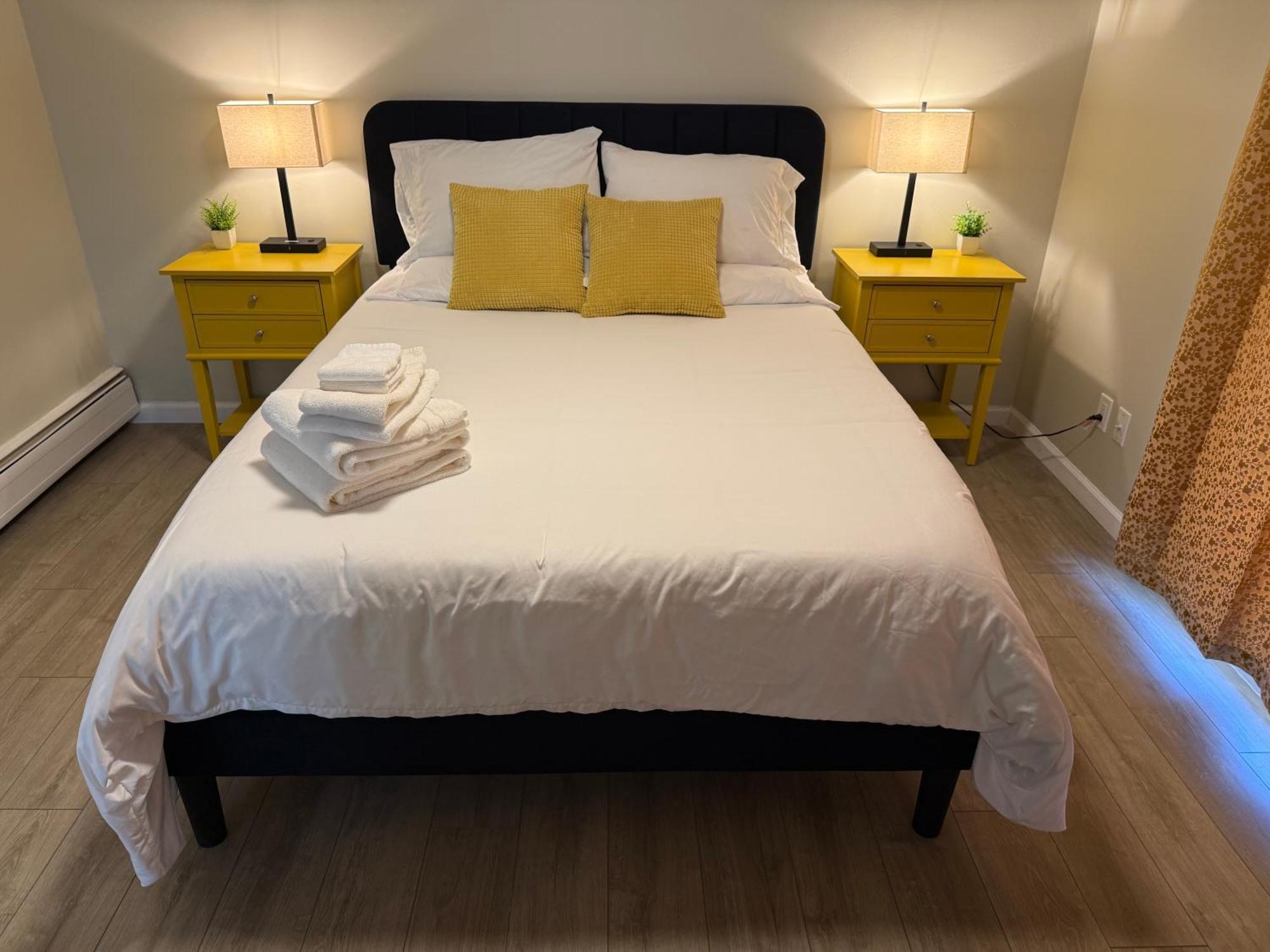 Fantastic Retreat 5Min From Village With Media Room, Ac And Sauna! Стоу Экстерьер фото